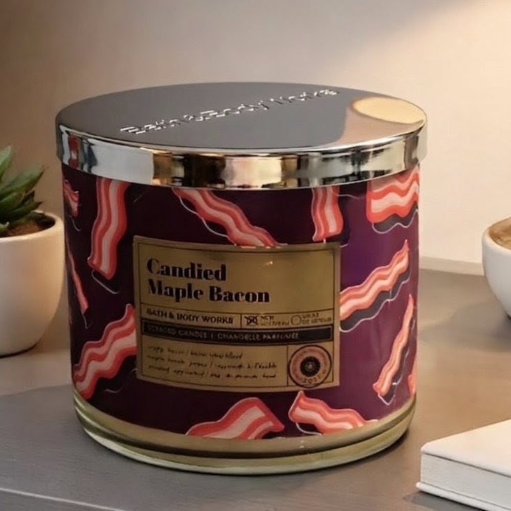 NEW Bath and Body Works CANDIED MAPLE BACON 3-Wick Candle LIMITED EDITION - Picture 1 of 3